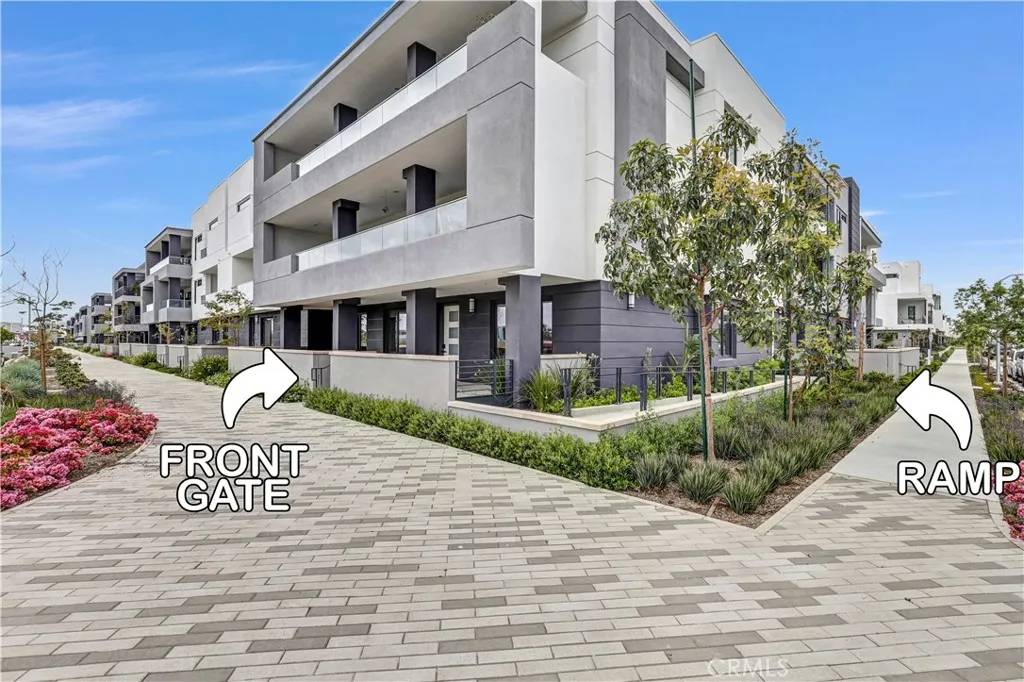 Tustin, CA 92782,16235 Dawn Way #104