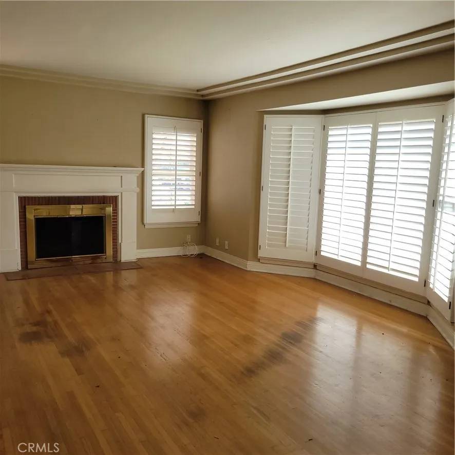 Long Beach, CA 90803,285 Pomona Avenue