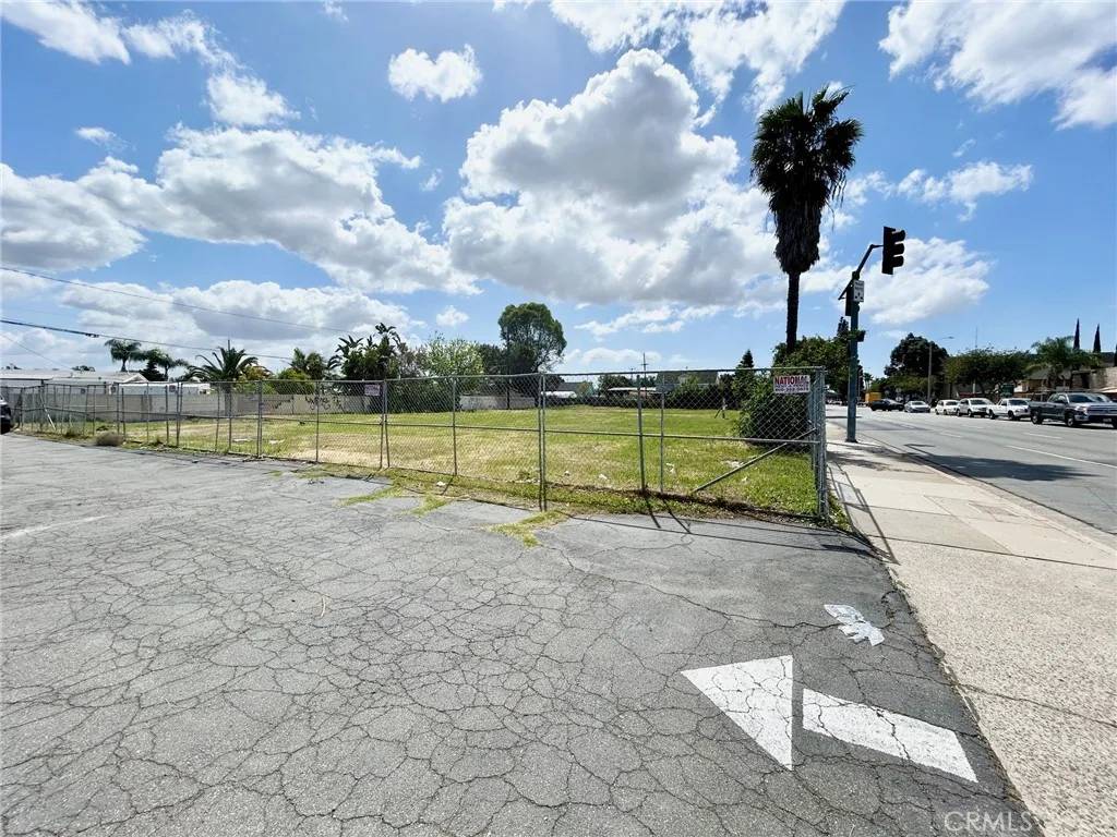 Garden Grove, CA 92843,13322 Euclid