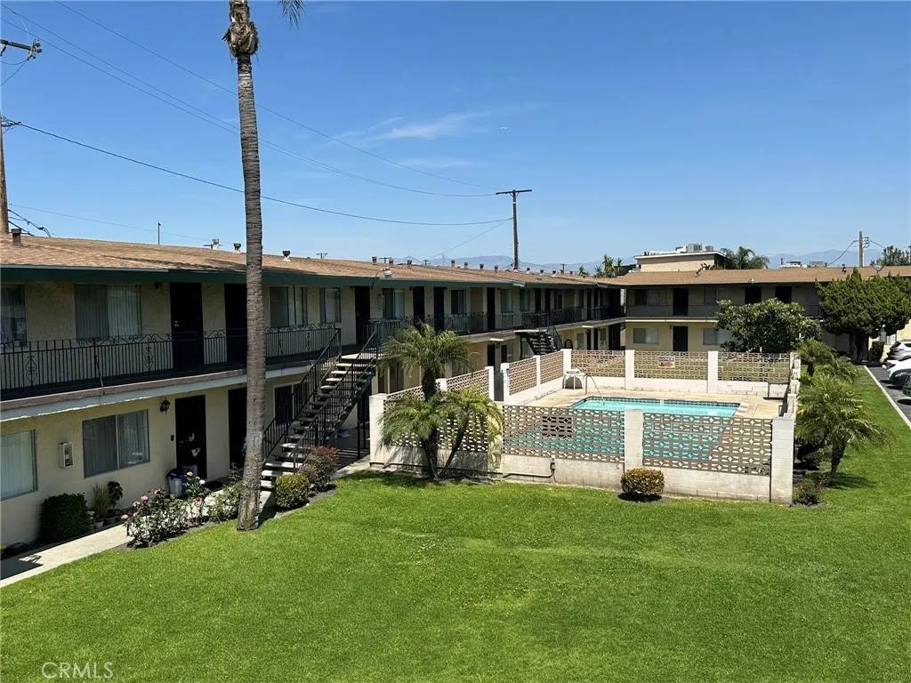Downey, CA 90241,11801 Lakewood Boulevard