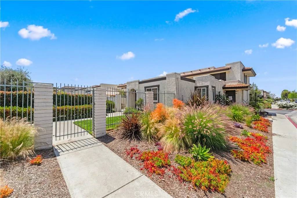 Cypress, CA 90630,9856 Lido Way #19