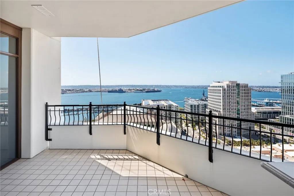 San Diego, CA 92101,700 W Harbor Drive #2301