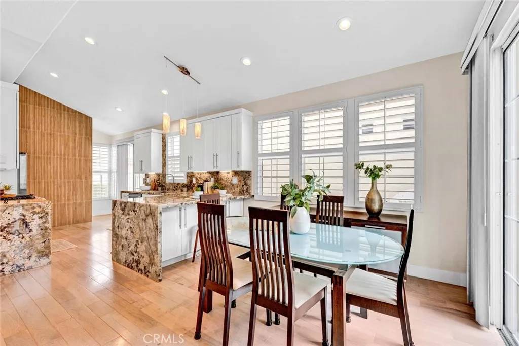 Tustin, CA 92782,13071 Arborwalk Lane