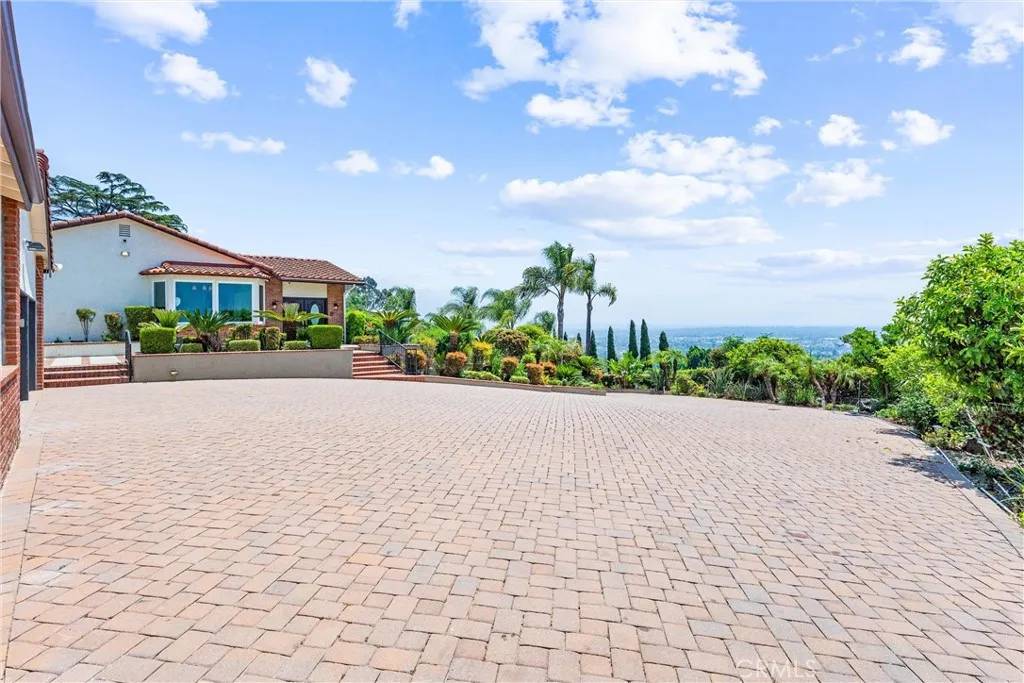 La Habra Heights, CA 90631,1929 Dorothea Road