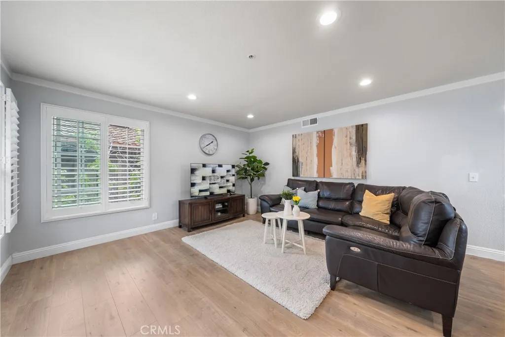 Tustin, CA 92782,2800 Keller Drive #58