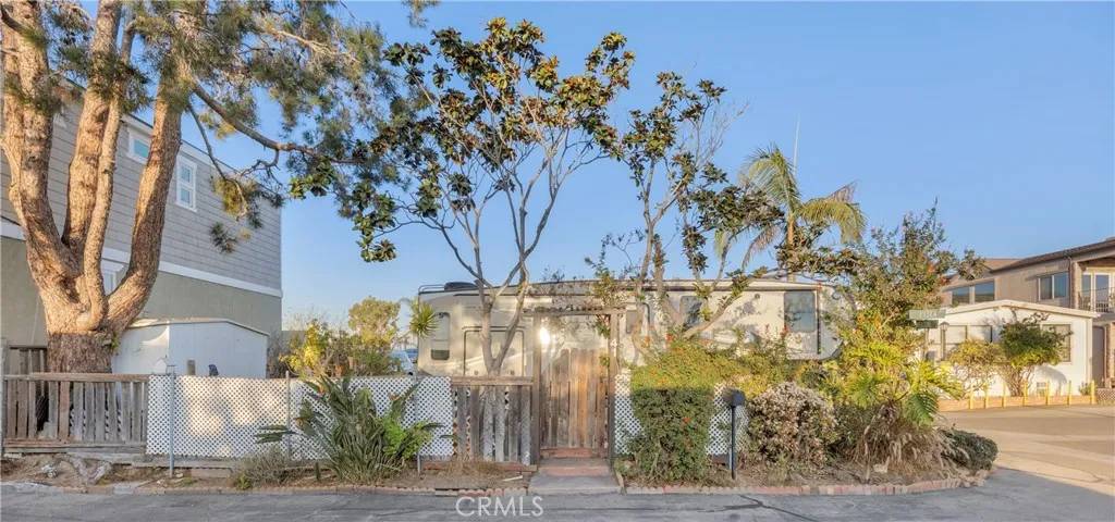 Seal Beach, CA 90740,41 Riversea