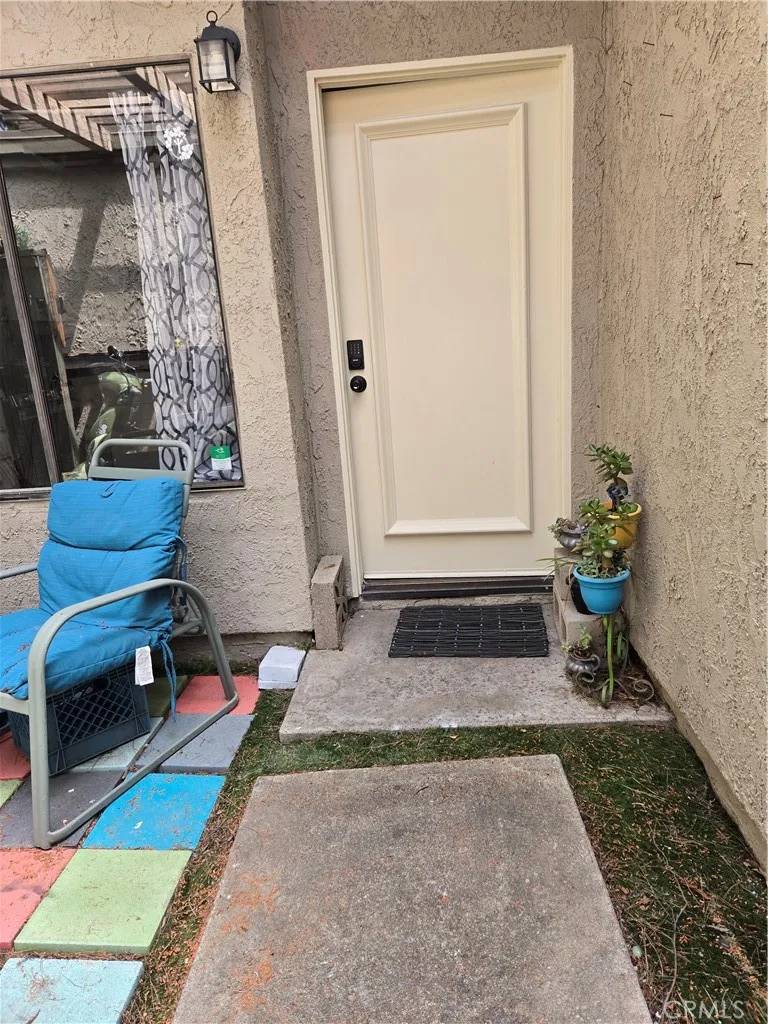 Orange, CA 92869,4900 E Chapman Avenue #3