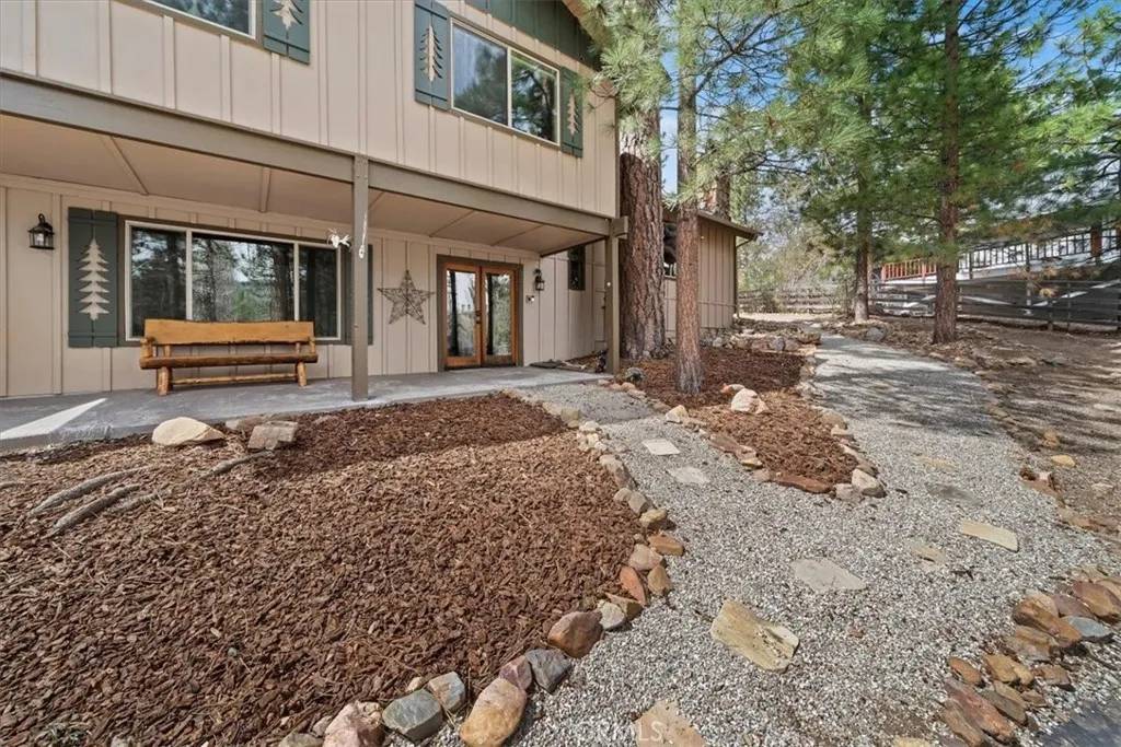Big Bear Lake, CA 92315,41604 Hummingbird Lane