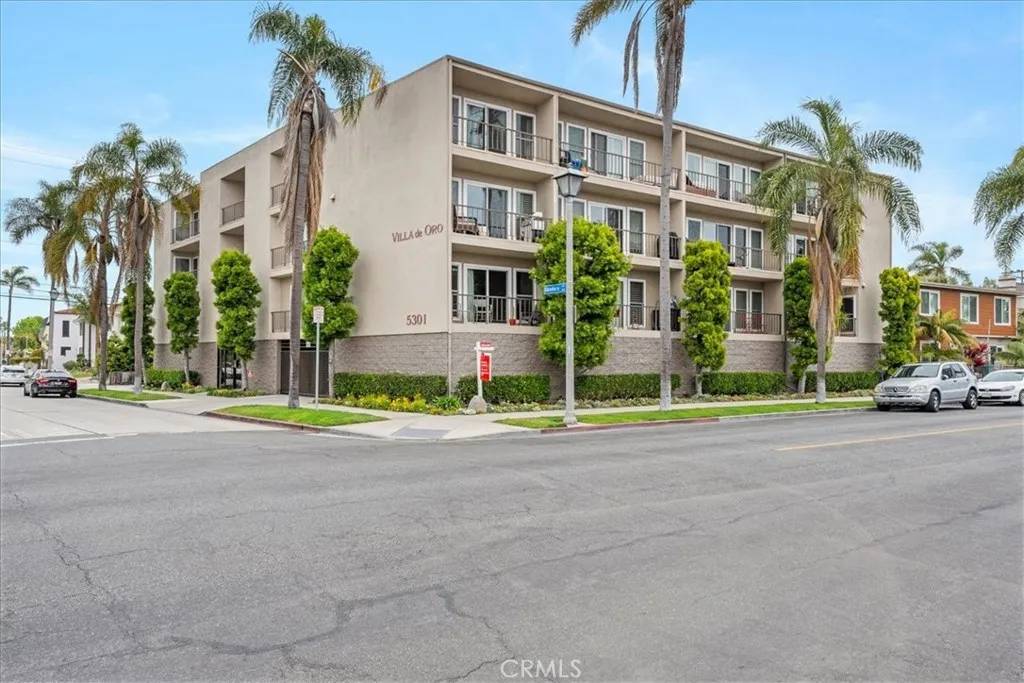 Long Beach, CA 90803,5301 E The Toledo #106