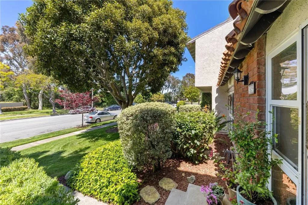 Newport Beach, CA 92660,2654 Vista Del Oro