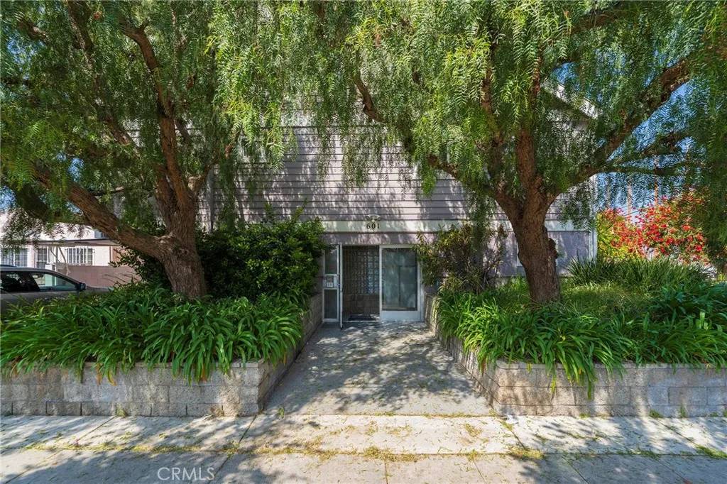 Inglewood, CA 90301,601 S Inglewood Avenue #1