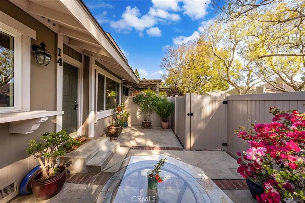 Fullerton, CA 92831,3110 E Palm Drive #14