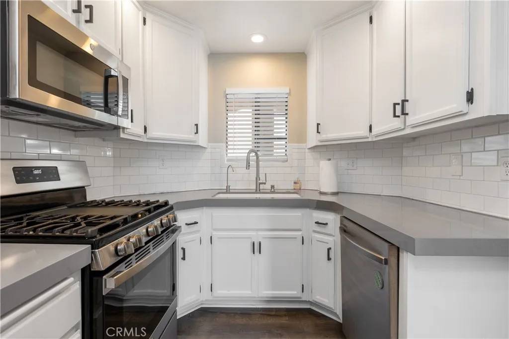 Long Beach, CA 90807,3913 N Virginia Road #207