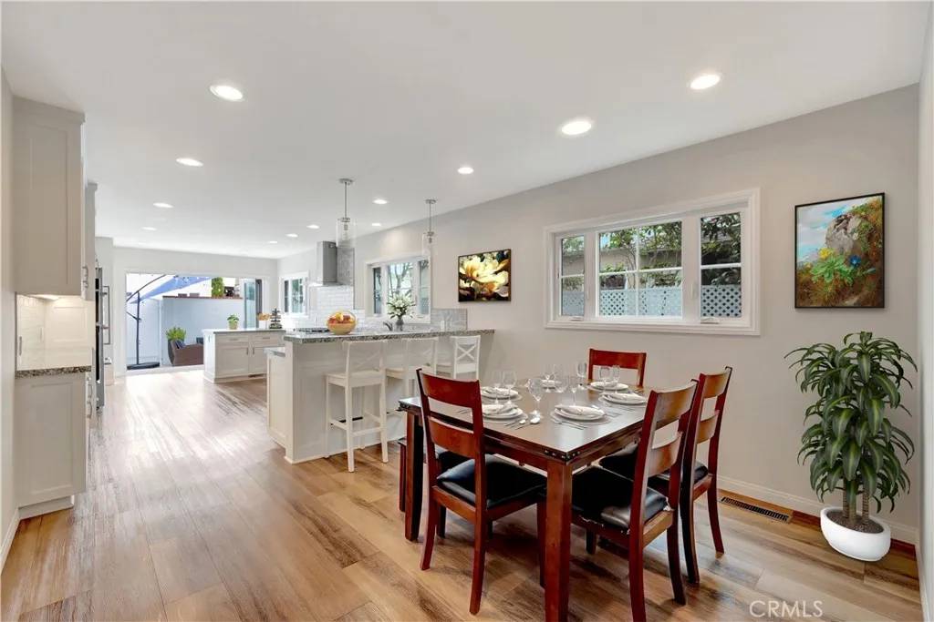 Long Beach, CA 90803,289 Glendora Avenue
