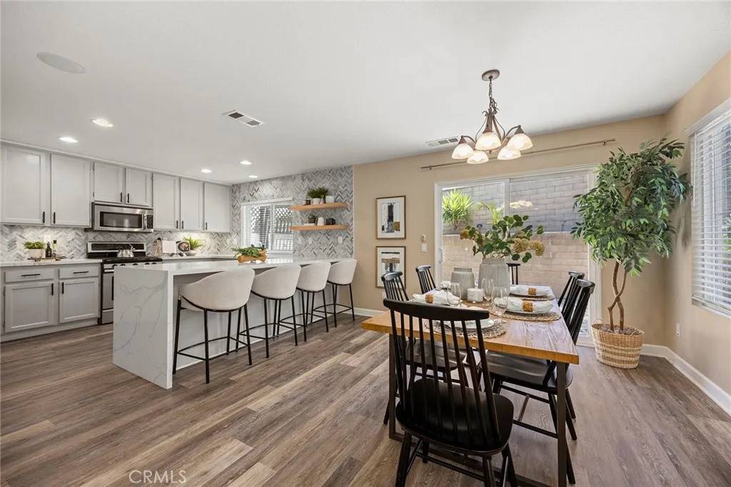 Escondido, CA 92025,1534 Rowan Gln