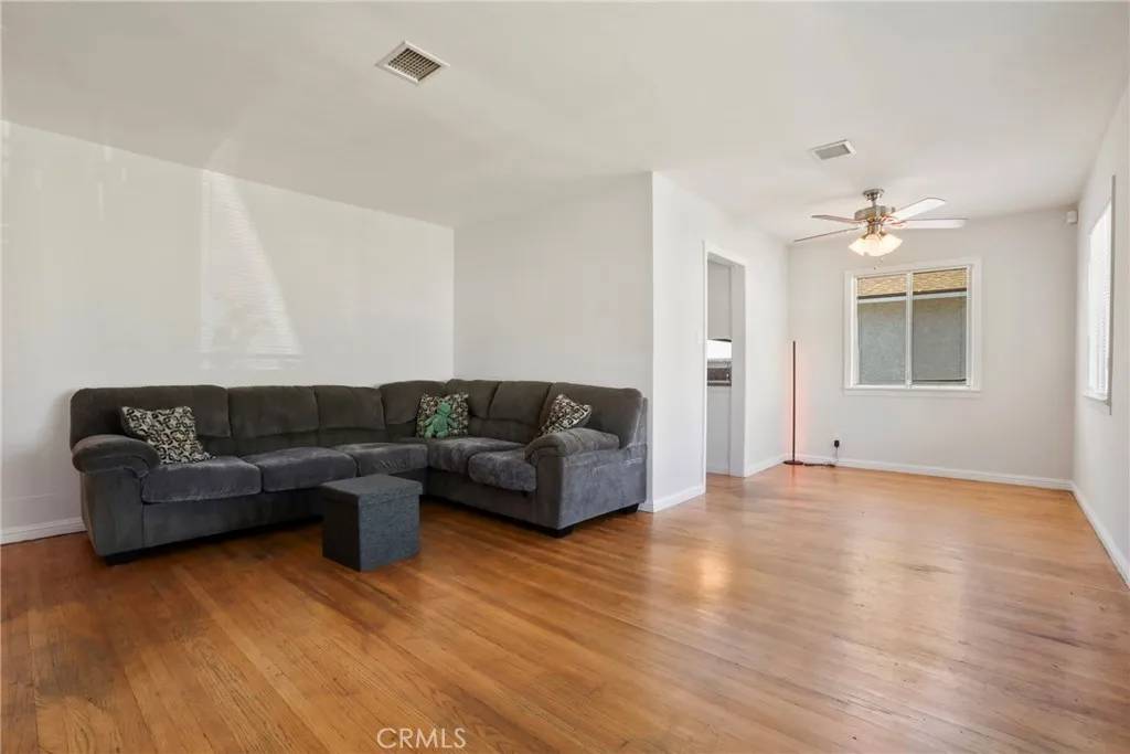 Lakewood, CA 90713,4729 Albury Avenue