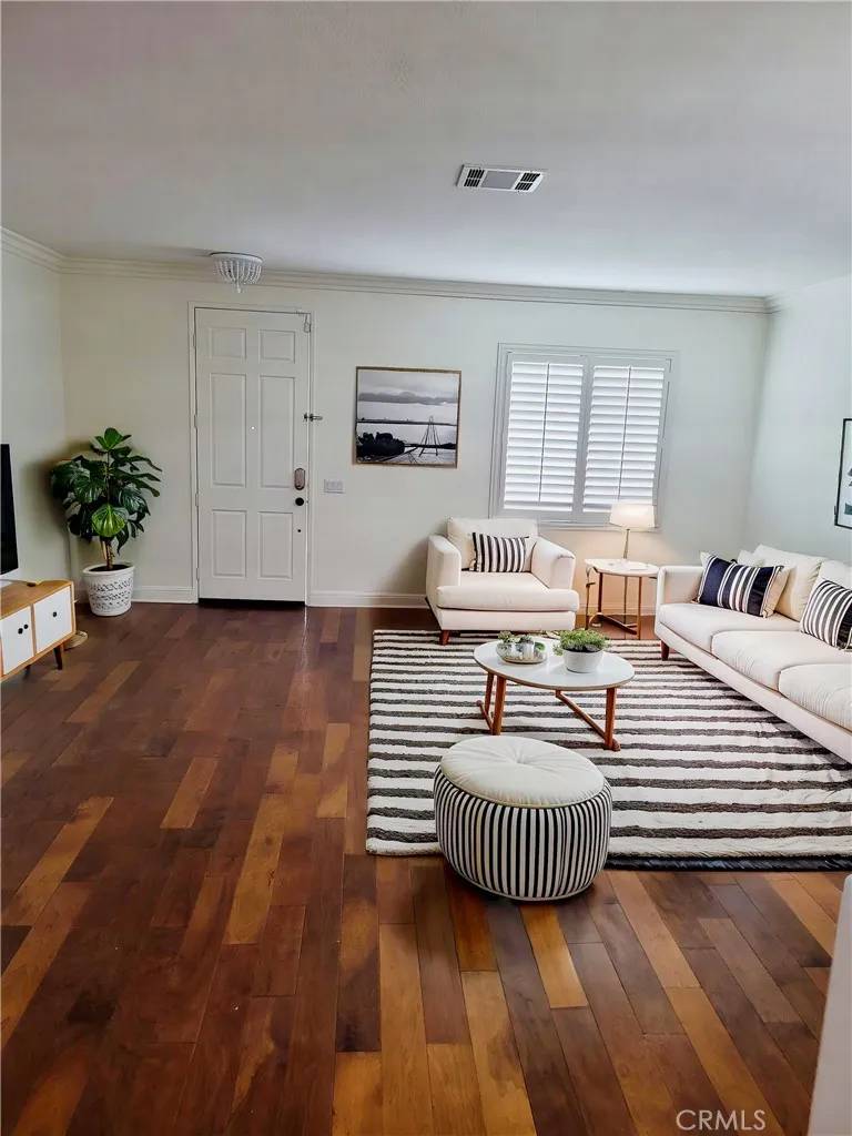 Eastvale, CA 92880,12851 Oakdale Street