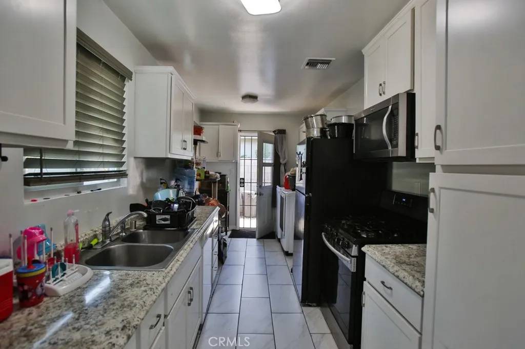 Garden Grove, CA 92840,12621 Sweetbriar Drive