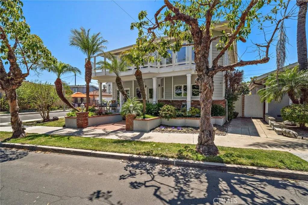 Long Beach, CA 90803,5894 E Appian Way