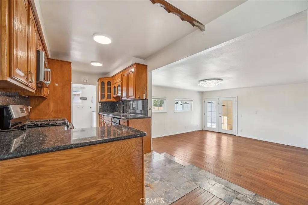 Fullerton, CA 92833,2101 W Gage Avenue