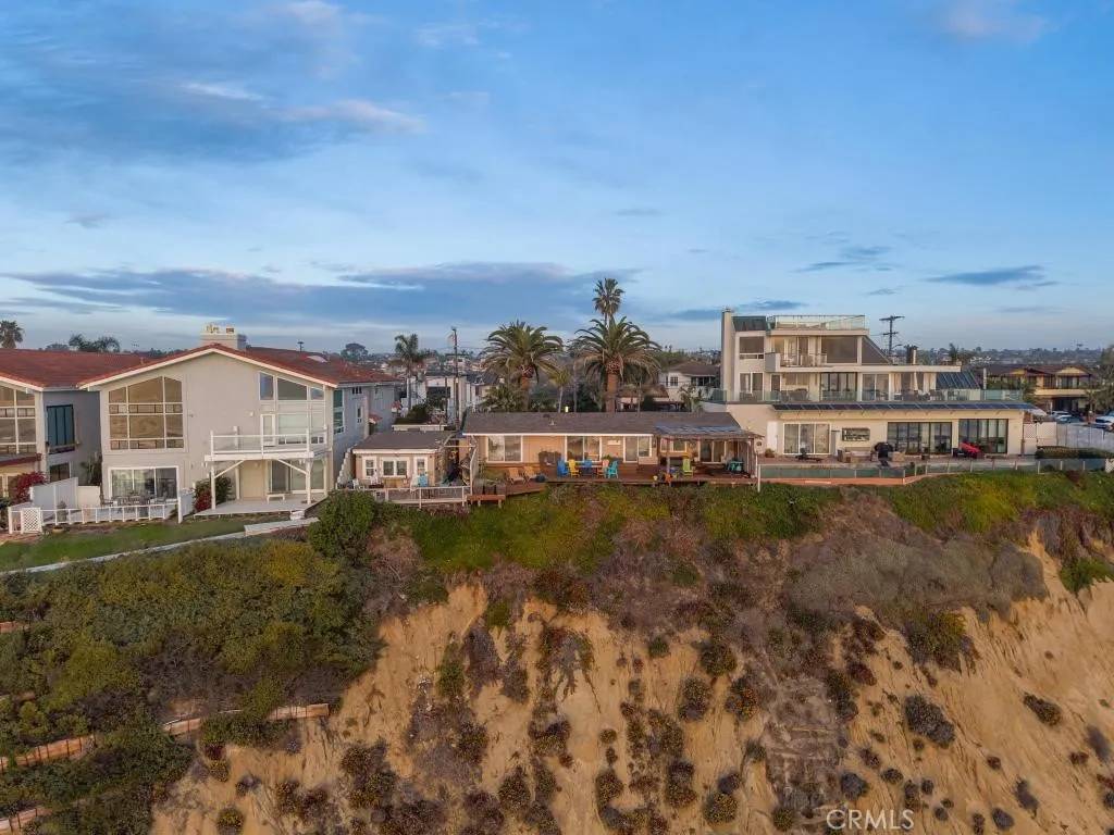 Encinitas, CA 92024,960 Neptune Avenue