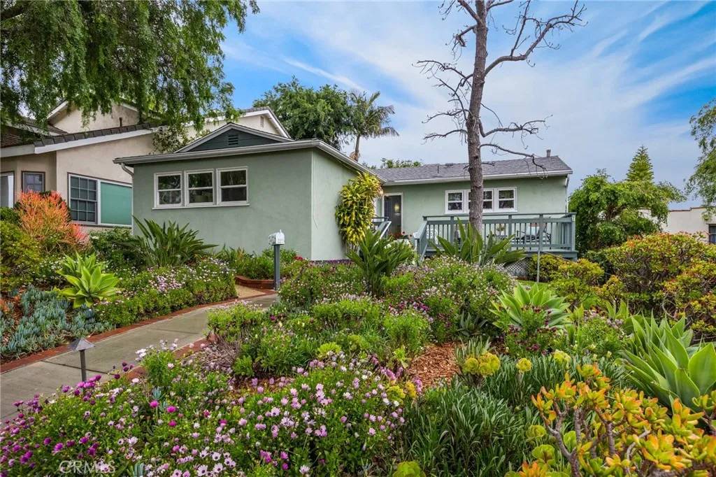 Fullerton, CA 92832,137 Hillcrest Drive