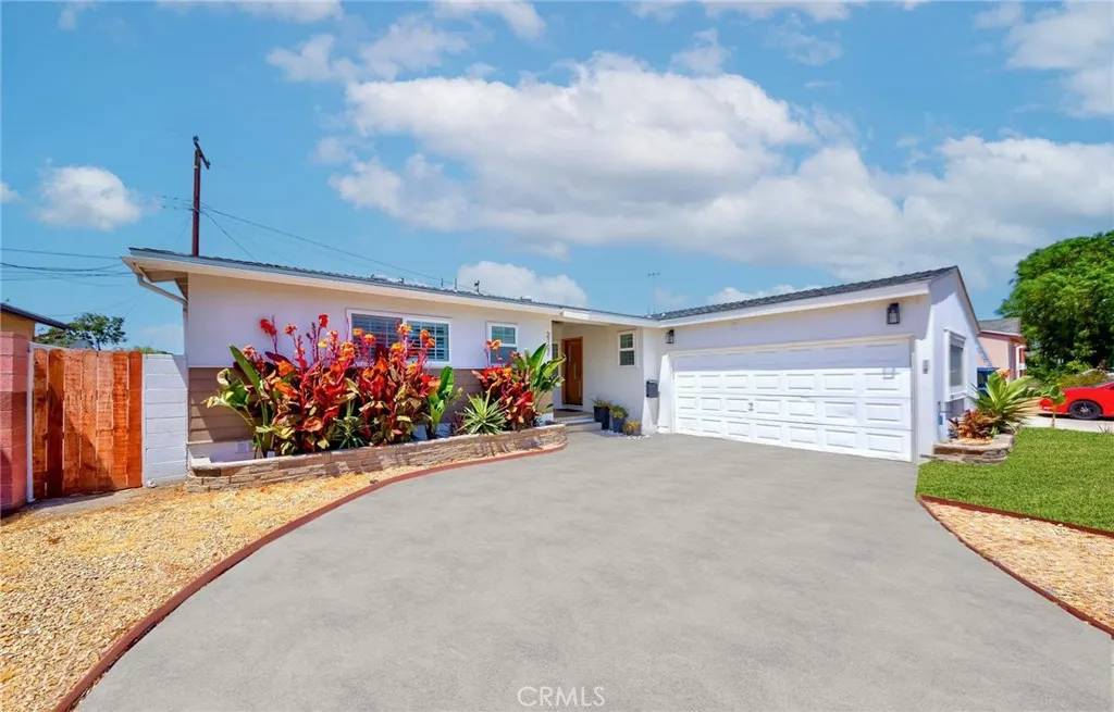 Fullerton, CA 92833,2107 W Porter Avenue