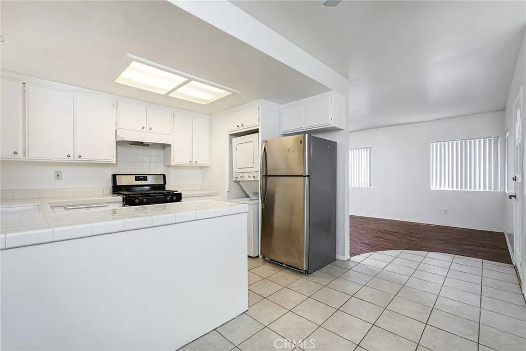 San Pedro, CA 90731,962 W Oliver Street #1