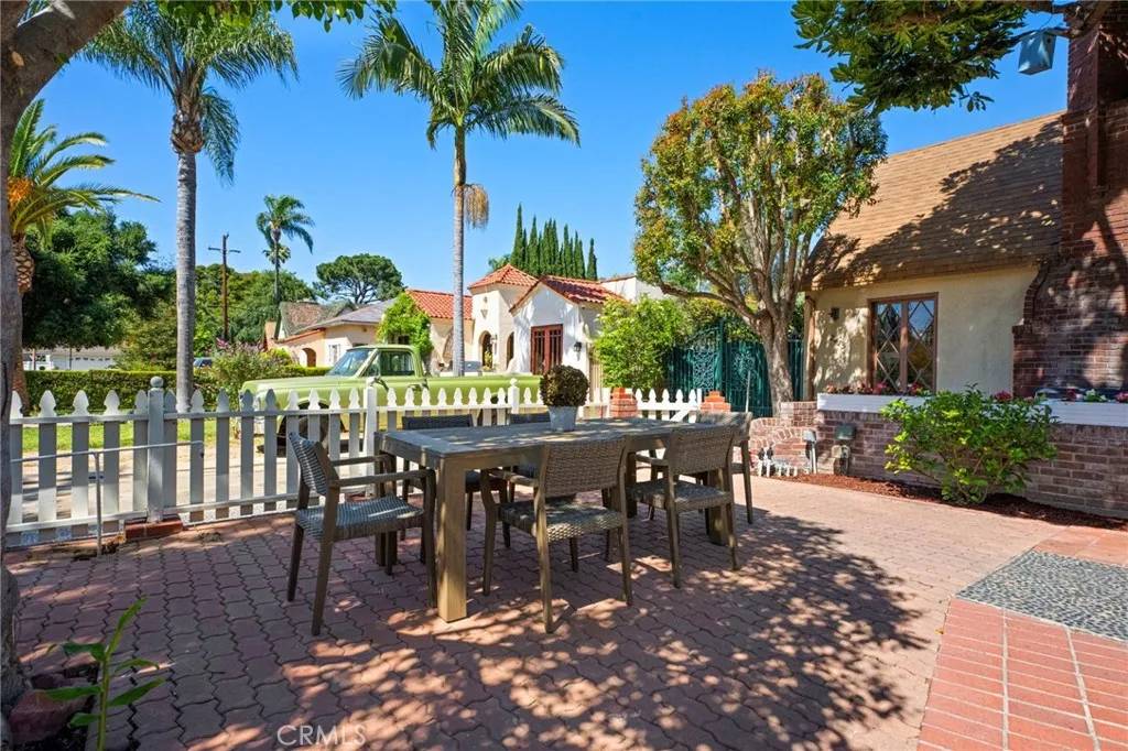 Santa Ana, CA 92706,2415 N French Street