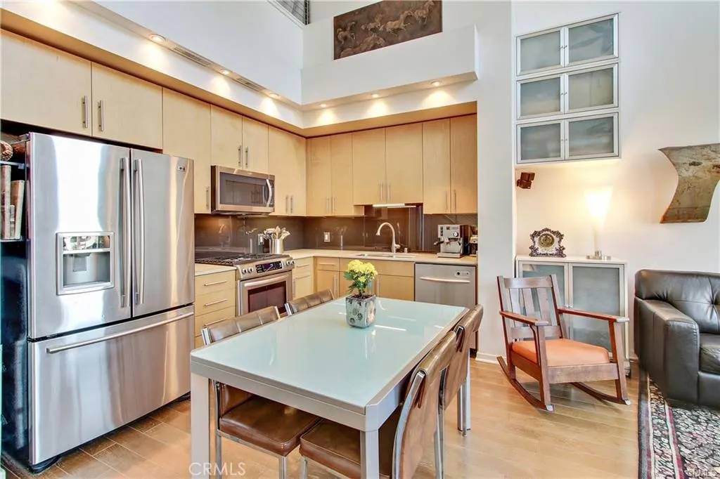 Long Beach, CA 90802,133 The Promenade North #408