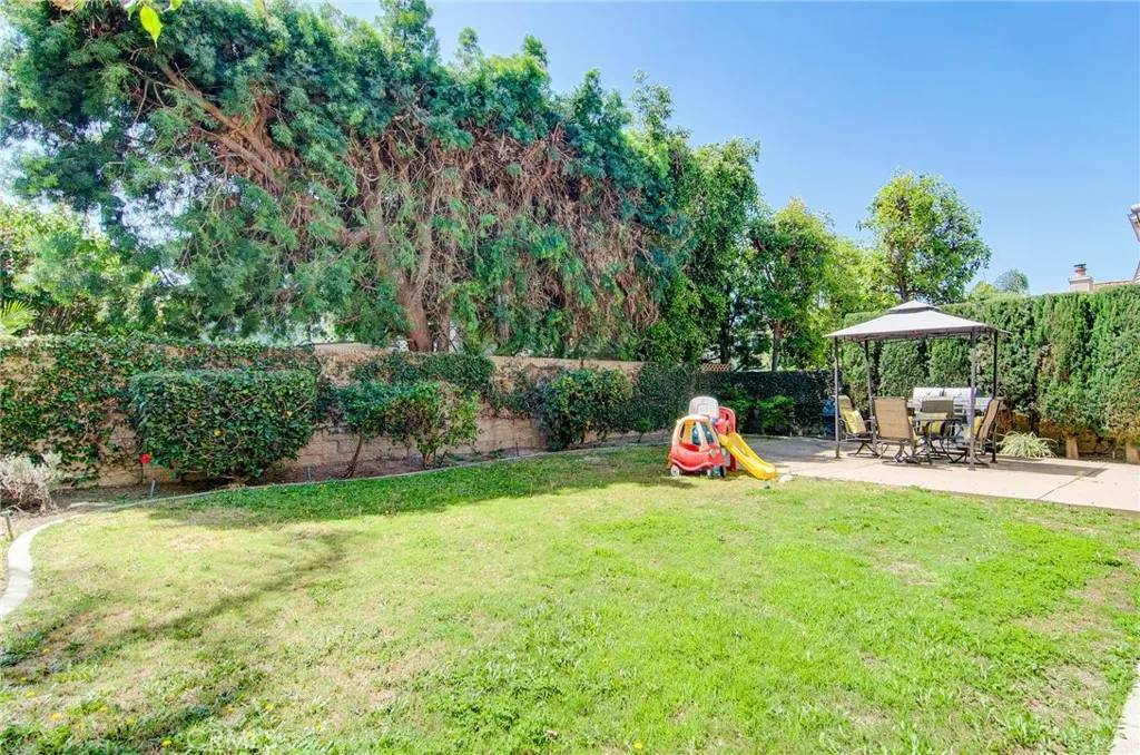 Lake Forest, CA 92630,22492 Eloise Drive