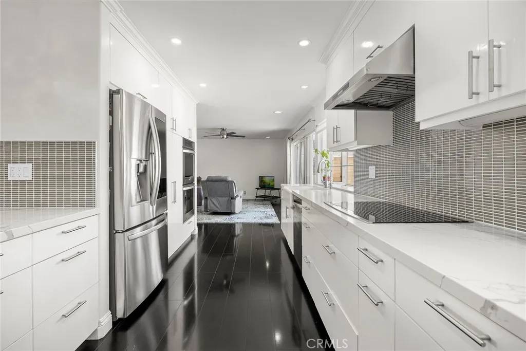 Huntington Beach, CA 92646,9461 Pier Drive