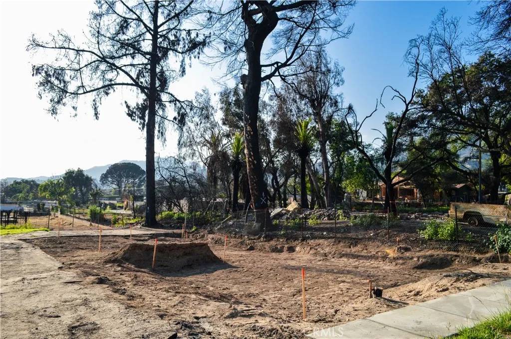 Altadena, CA 91001,3111 Fair Oaks