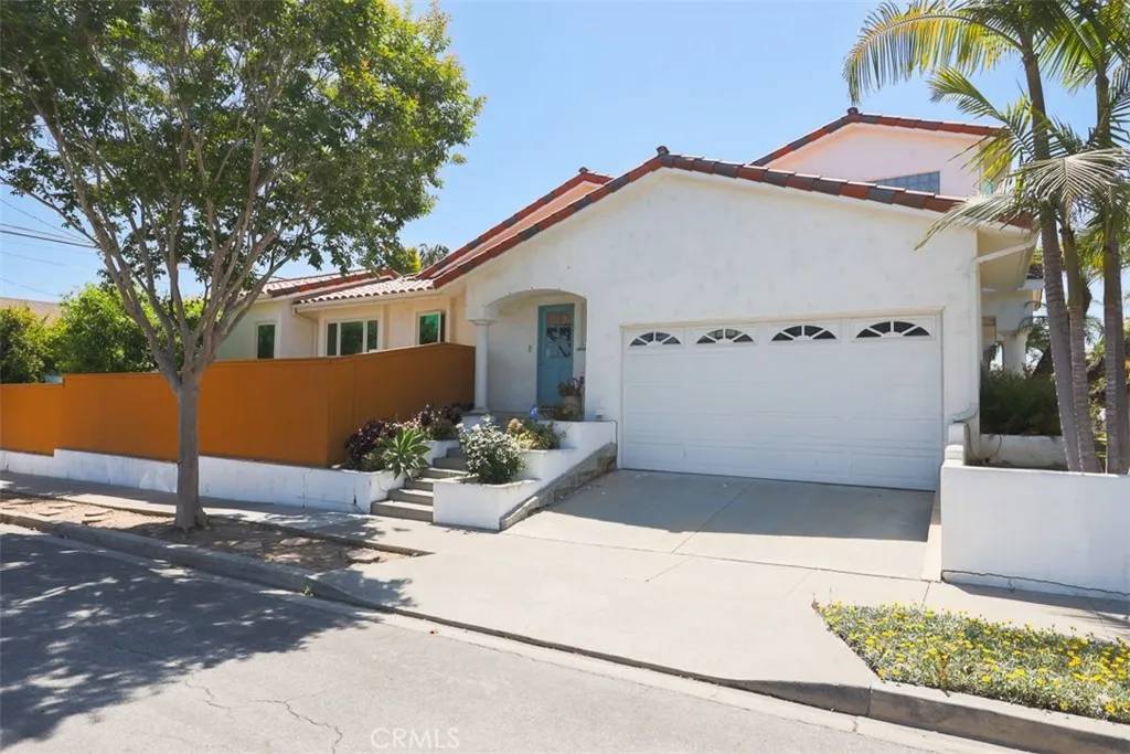 Seal Beach, CA 90740,1660 Catalina Avenue
