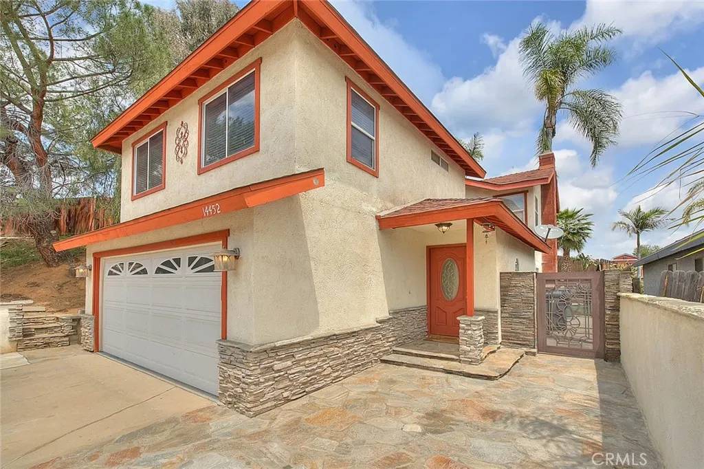 Riverside, CA 92503,14452 Harvey Lane