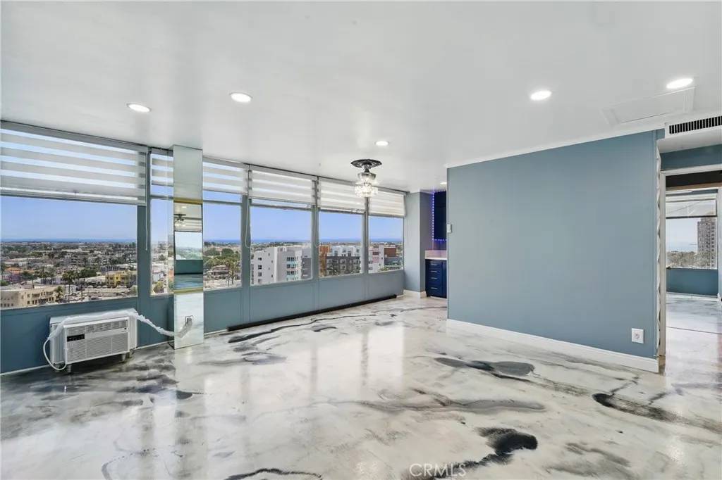 Long Beach, CA 90802,100 Atlantic Avenue #1012