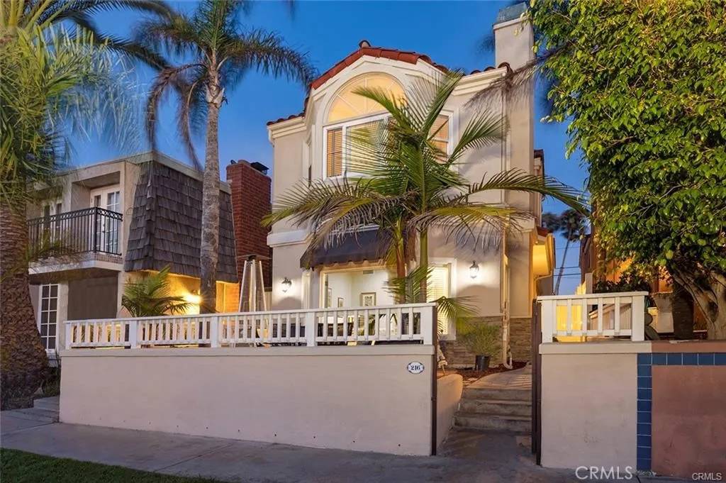 Huntington Beach, CA 92648,216 16th Street