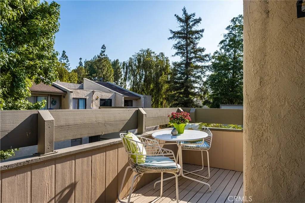 Fullerton, CA 92835,3026 Associated #103