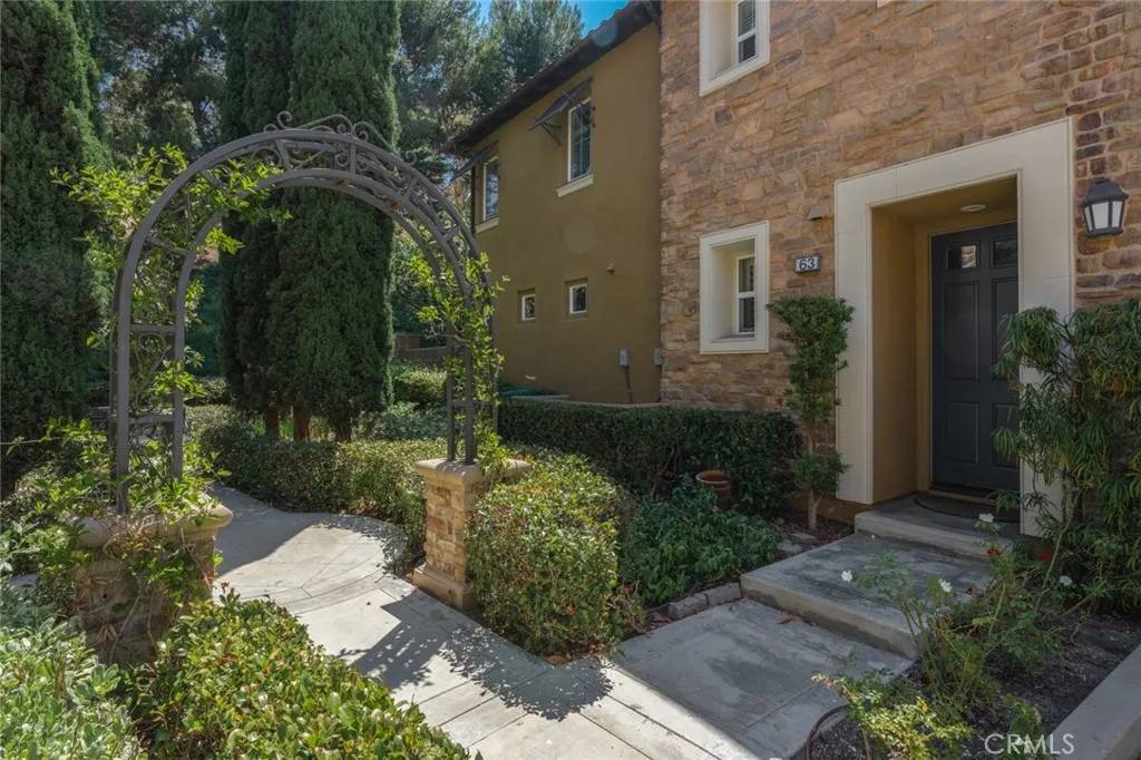 Irvine, CA 92603,63 Gingerwood