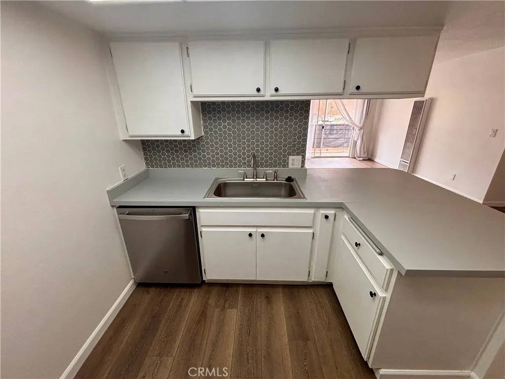 Long Beach, CA 90802,327 Chestnut Avenue #204