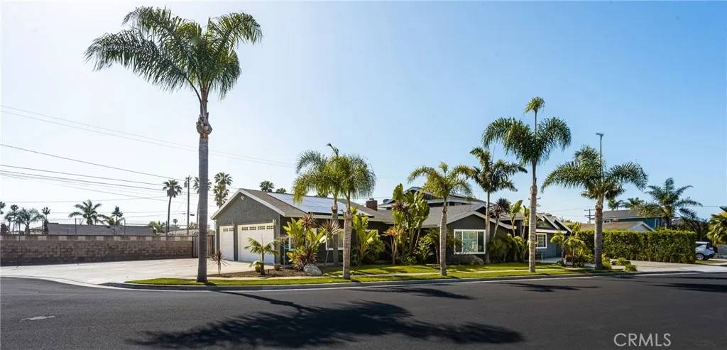 Huntington Beach, CA 92646,20402 Seven Seas Lane