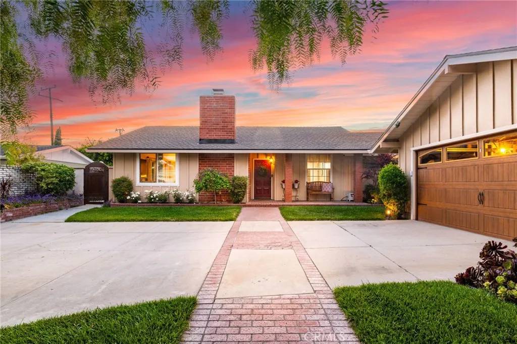 Rossmoor, CA 90720,11571 Harrisburg