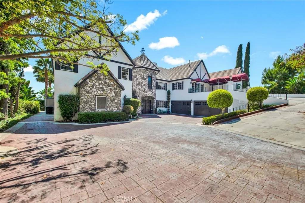 North Tustin, CA 92705,1532 Kensing Lane