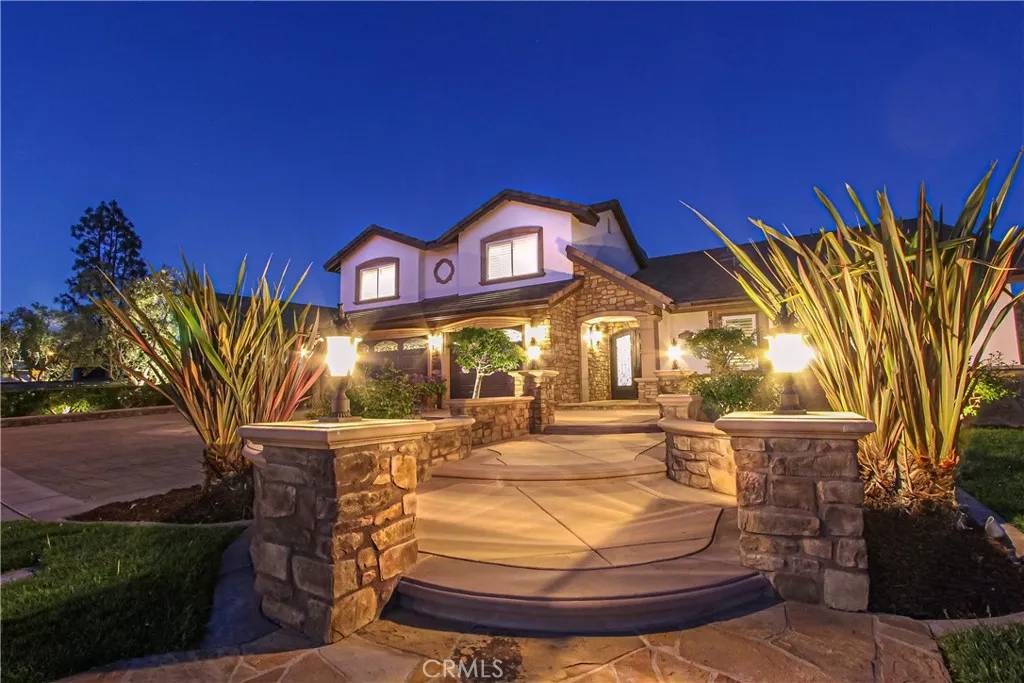 Yorba Linda, CA 92886,4374 Mahogany Circle
