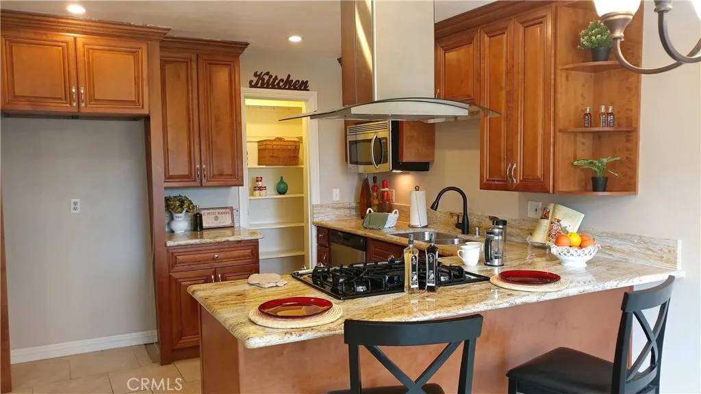 Tustin, CA 92780,12700 Newport Avenue #36
