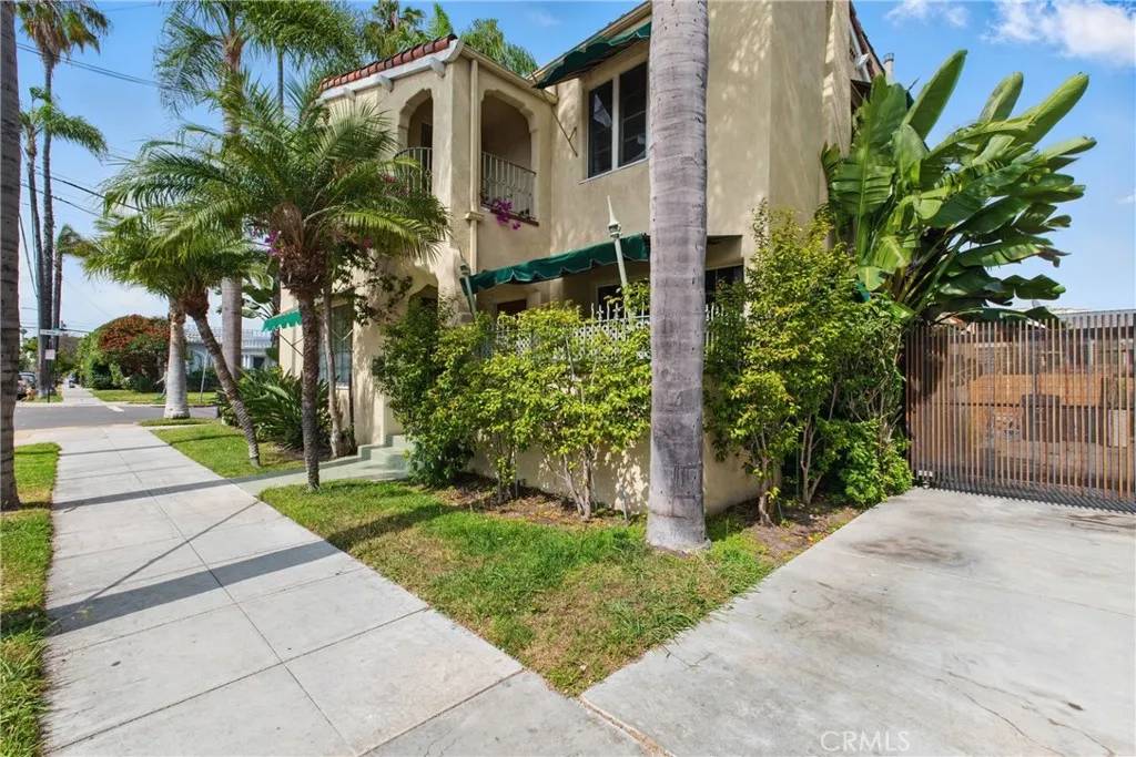 Long Beach, CA 90803,236 Temple Avenue