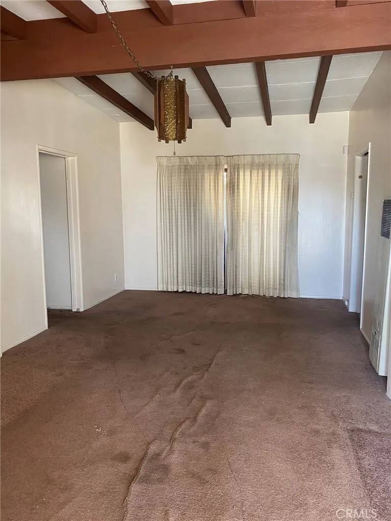 Compton, CA 90220,1713 W 165th Street