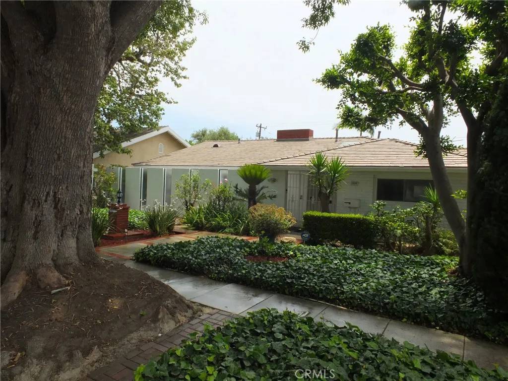 Long Beach, CA 90815,5510 E La Pasada Street East