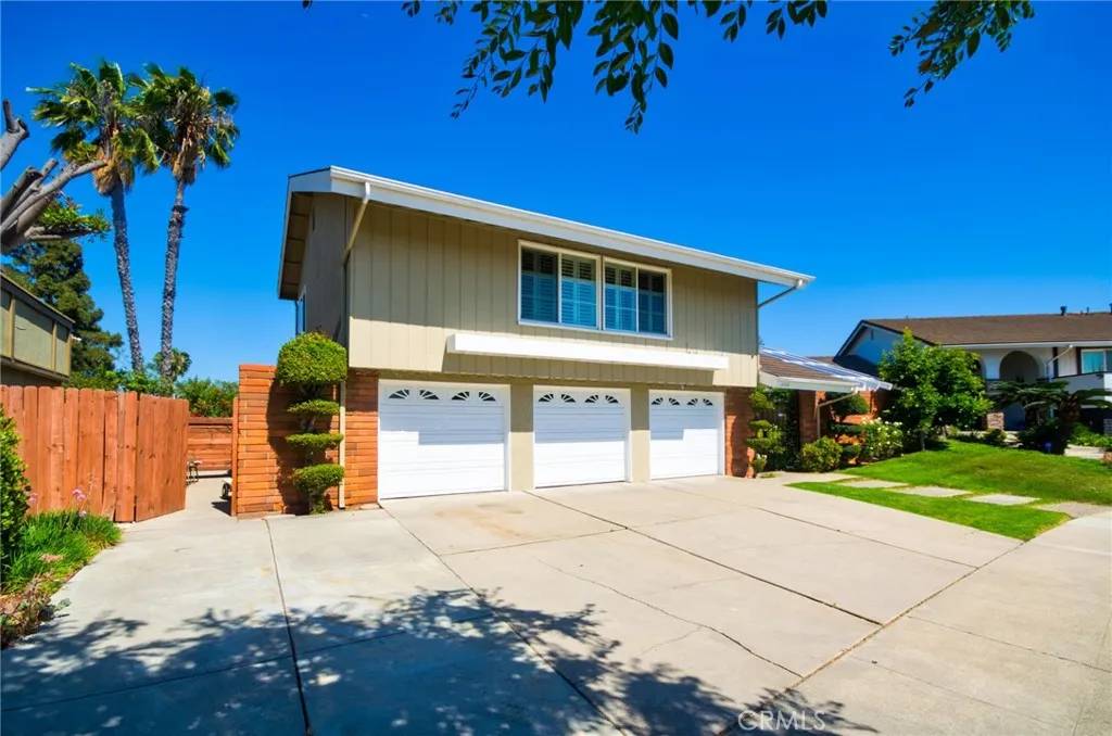 Fullerton, CA 92833,2108 Via Caliente