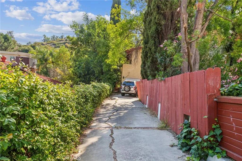 Woodland Hills, CA 91364,4804 Excelente Drive